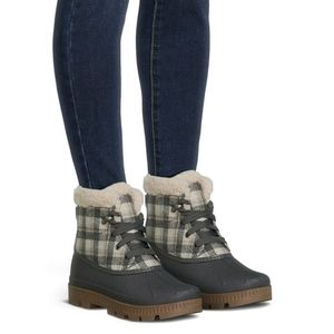 Time and Tru Women’s Plaid Duck Boots Size 6!✨CLEAN✨